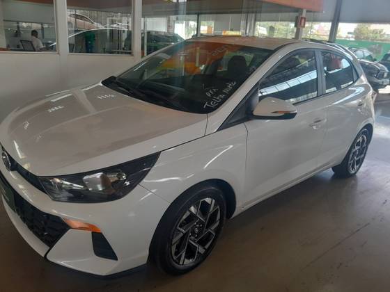 HYUNDAI HB20 1.0 TGDI FLEX COMFORT PLUS AUTOMÁTICO HYUNDAI HB20 1.0 TGDI FLEX COMFORT PLUS AUTOMÁTICO